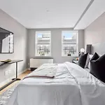 3Br Penthouse Suite With Massive Private Rooftop