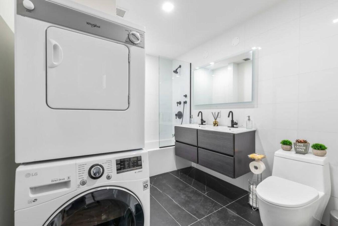 3br Penthouse With Massive Private Rooftop Apartment New York