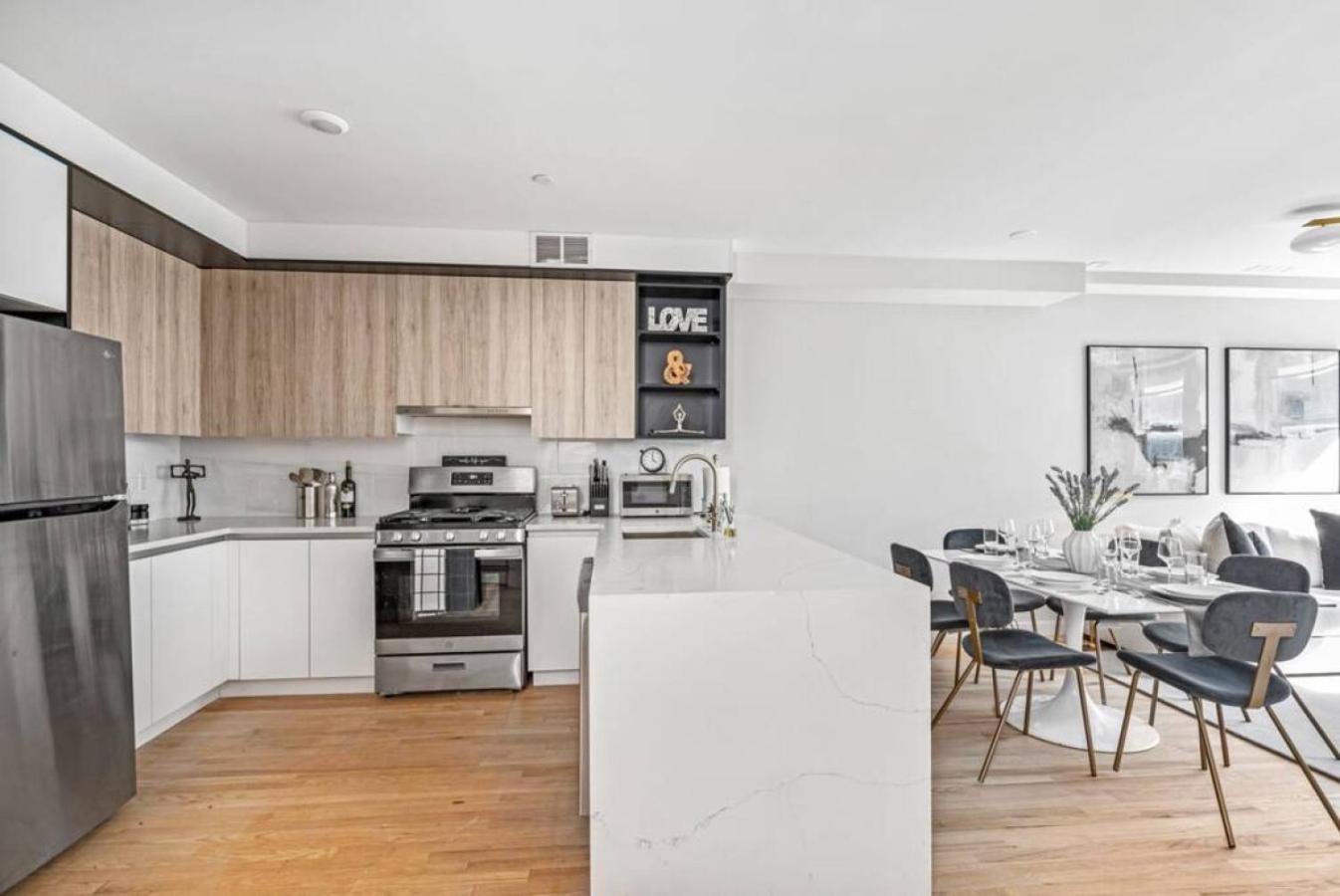 3br Penthouse With Massive Private Rooftop