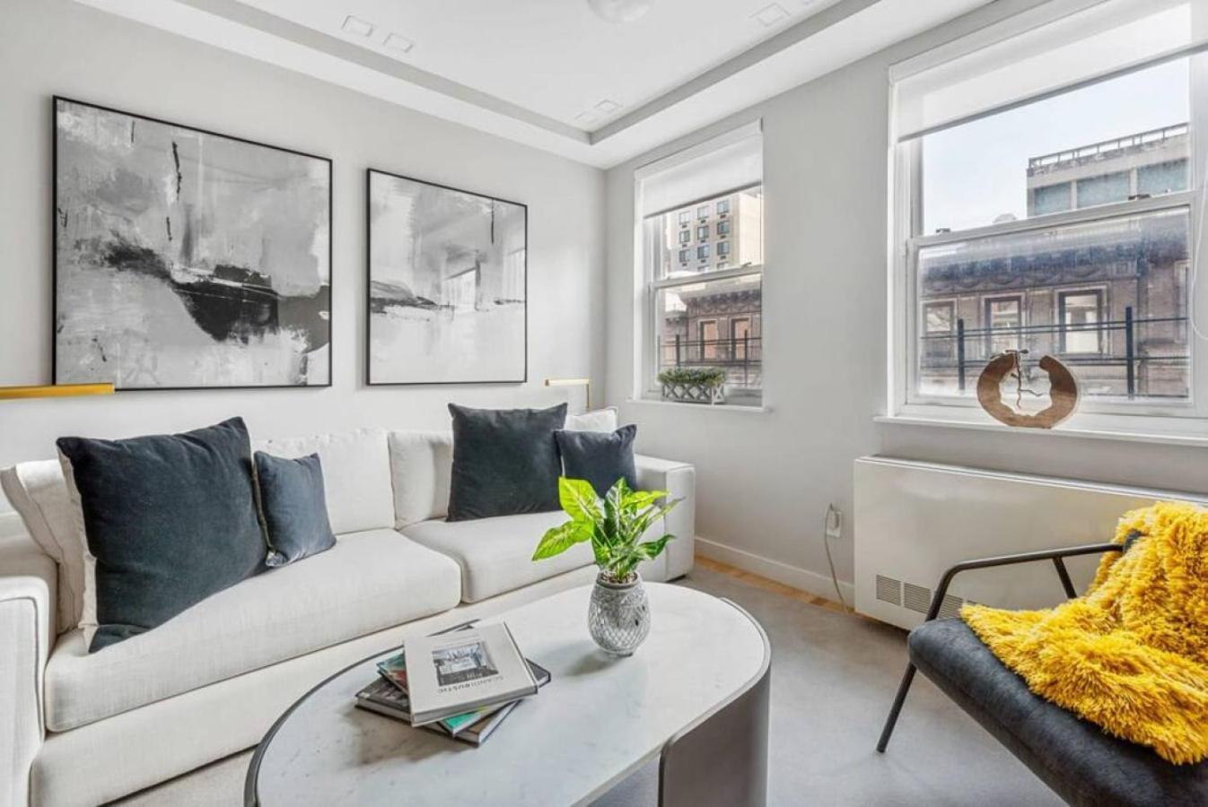 3br Penthouse With Massive Private Rooftop Apartment