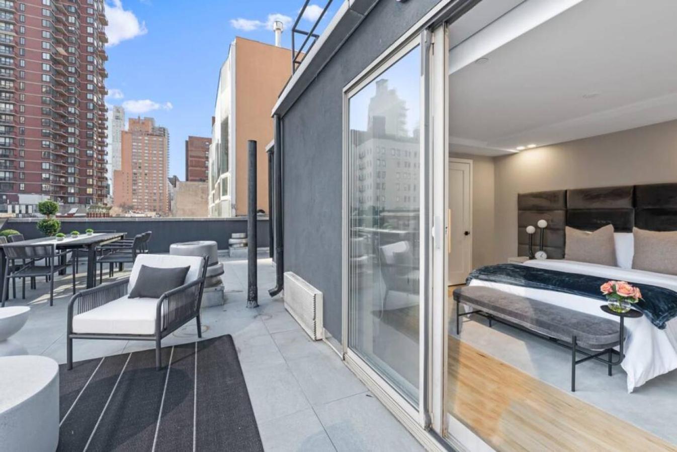 3br Penthouse With Massive Private Rooftop Apartment *