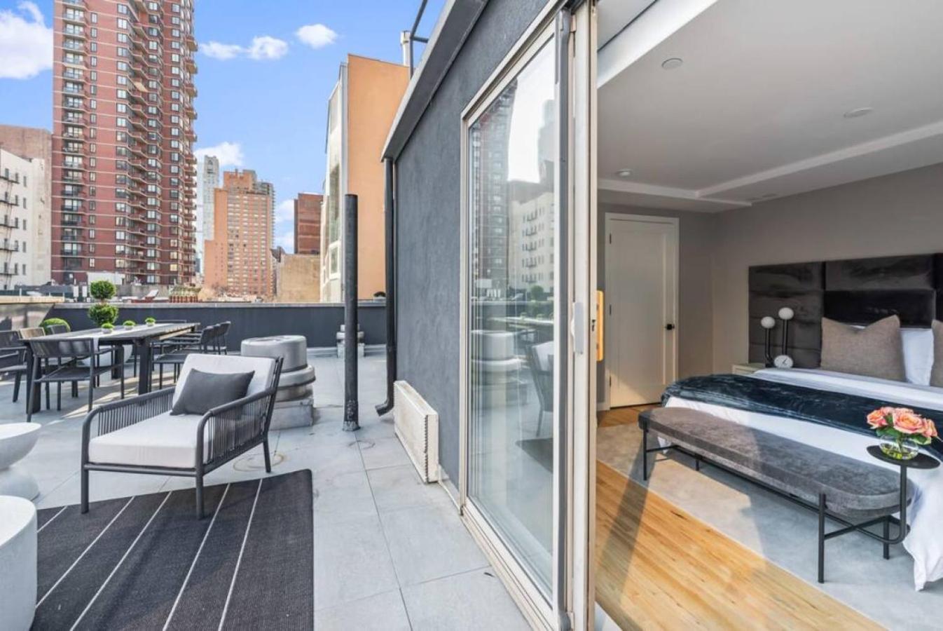 Apartment 3br Penthouse With Massive Private Rooftop *
