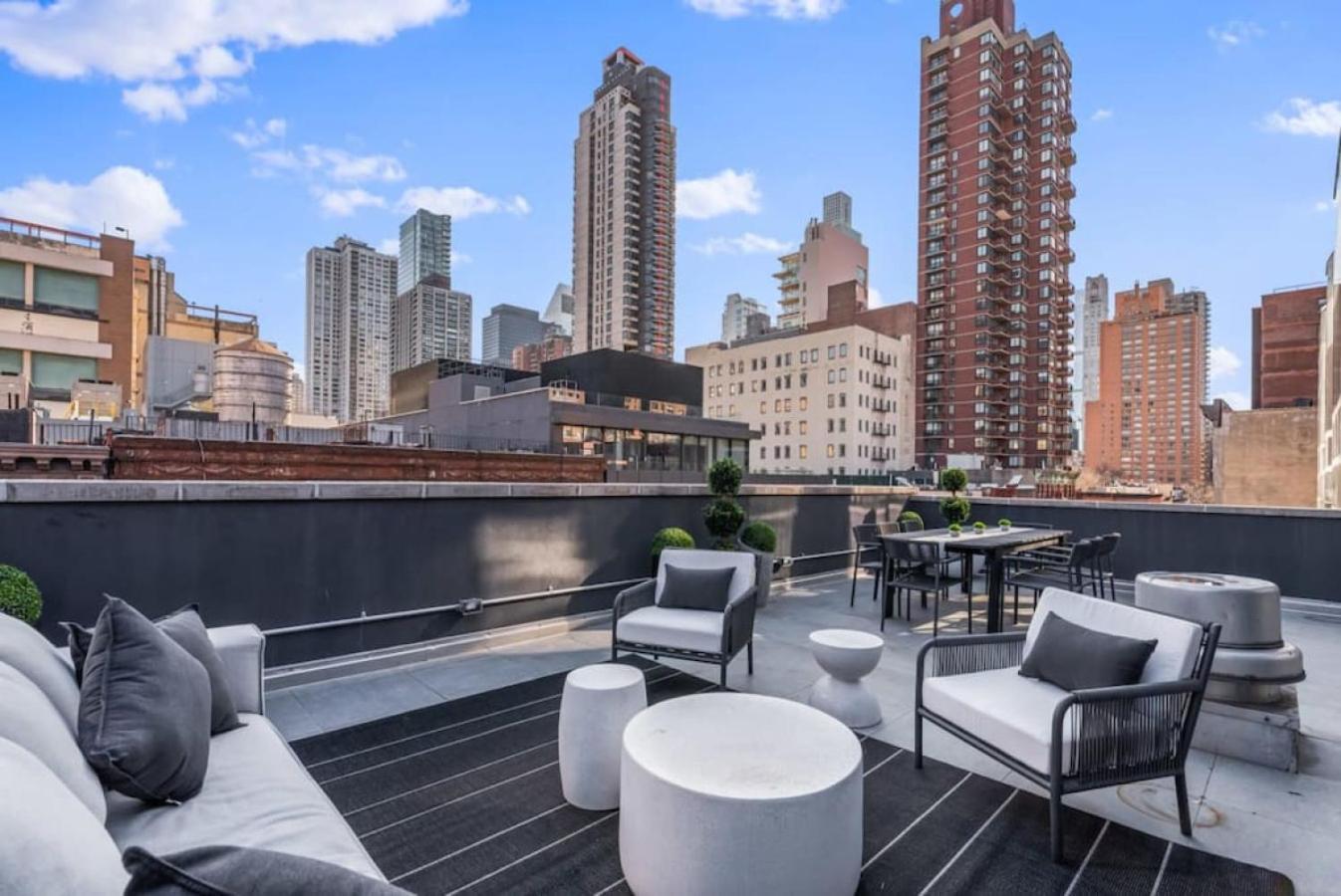 3br Penthouse With Massive Private Rooftop Apartment New York